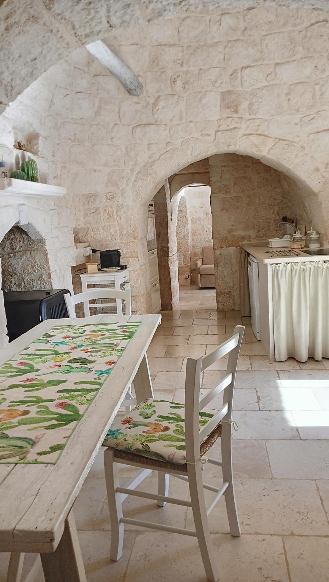 Trullo Bosco Libero Ostuni Villa Eksteriør bilde