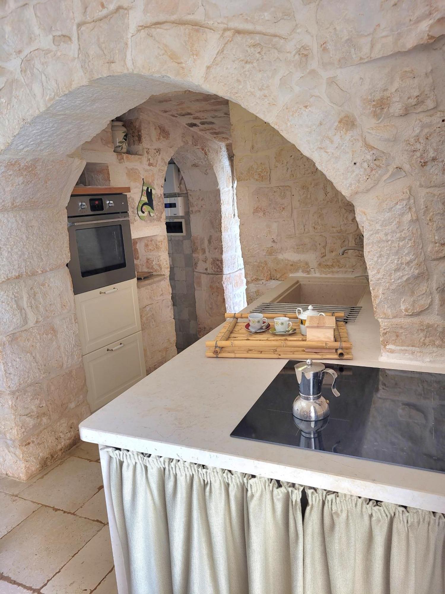 Trullo Bosco Libero Ostuni Villa Eksteriør bilde