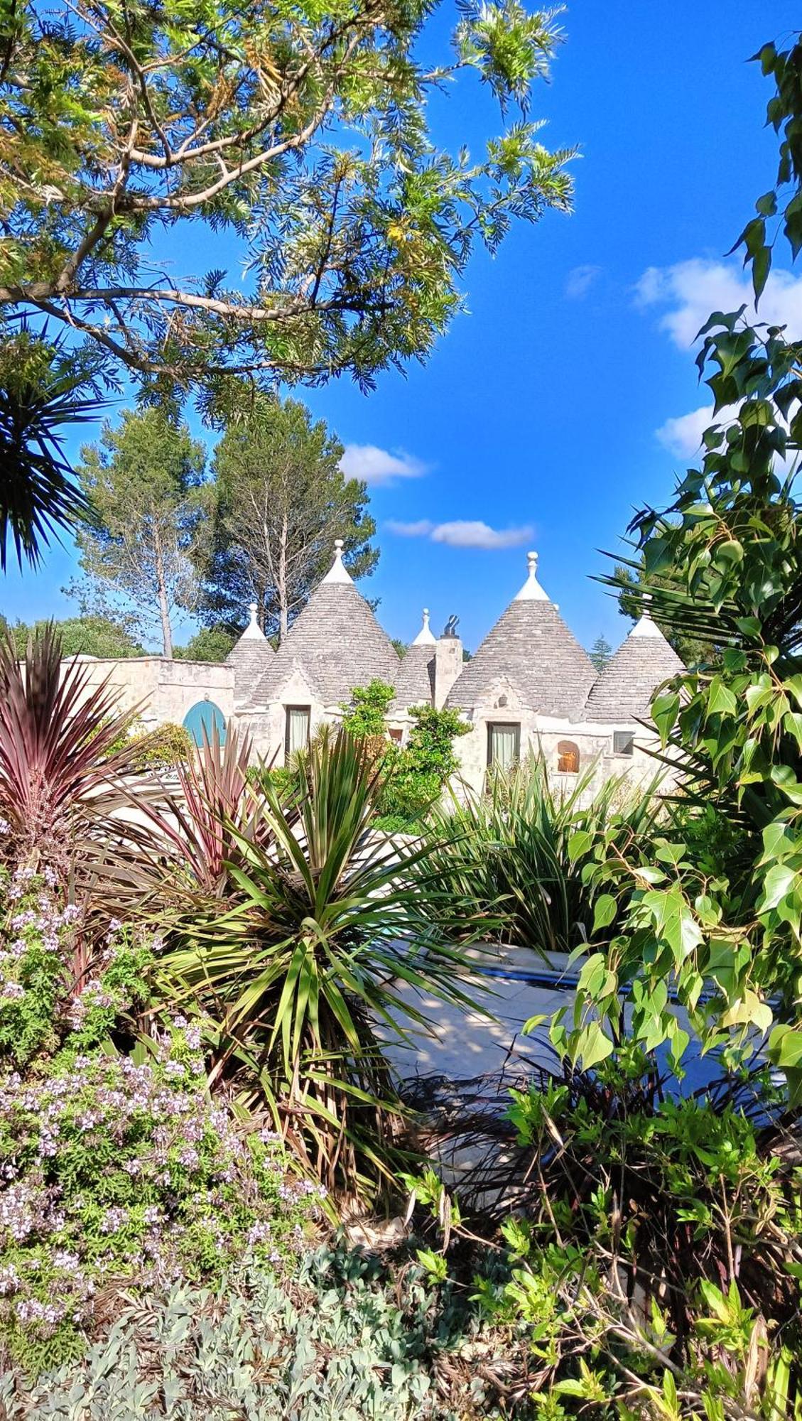 Trullo Bosco Libero Ostuni Villa Eksteriør bilde